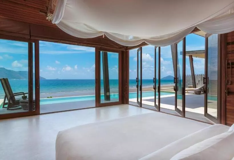 ویلای 3 خوابه, Six Senses Con Dao   Turtle Island Paradise