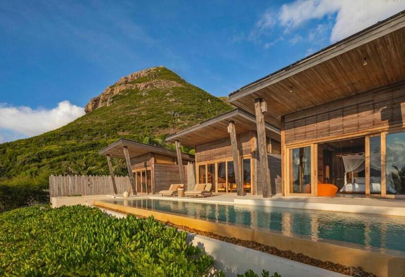 ویلای 3 خوابه, Six Senses Con Dao   Turtle Island Paradise