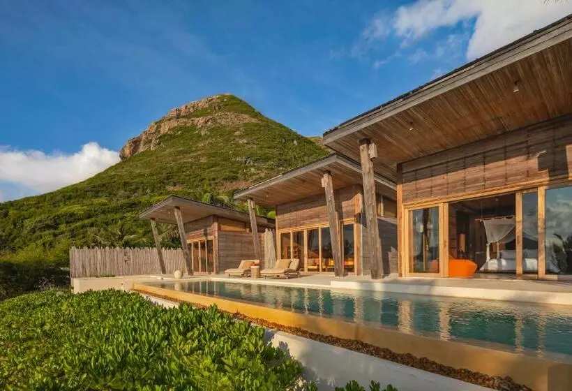 ویلای 3 خوابه, Six Senses Con Dao   Turtle Island Paradise