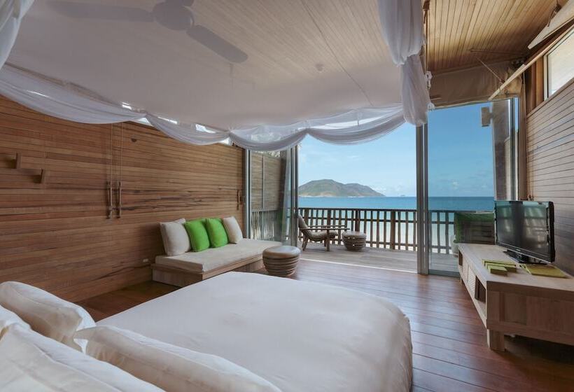İki Katlı Oda, Six Senses Con Dao   Turtle Island Paradise
