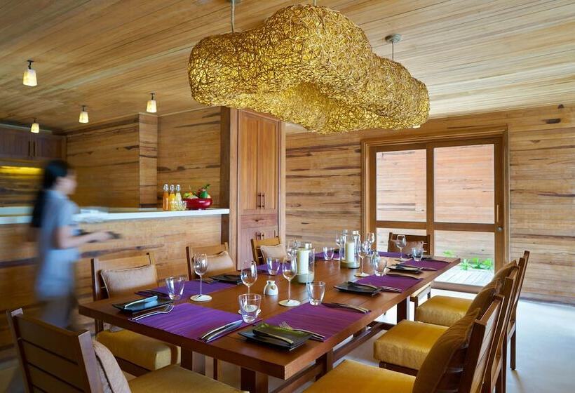 ویلای 3 خوابه, Six Senses Con Dao   Turtle Island Paradise