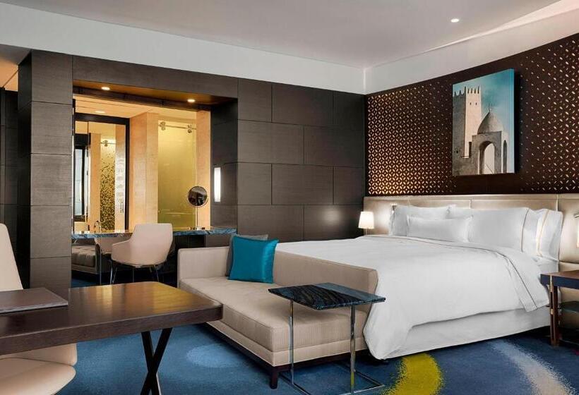 Номер Deluxe Кровать Кинг Вид на Город, The Westin Doha Hotel & Spa