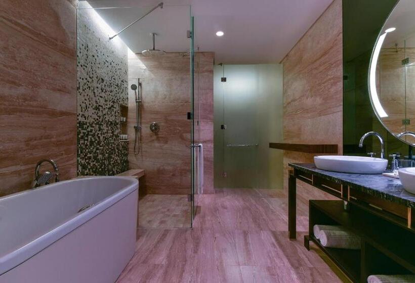 クラブワンルーム, The Westin Doha Hotel & Spa