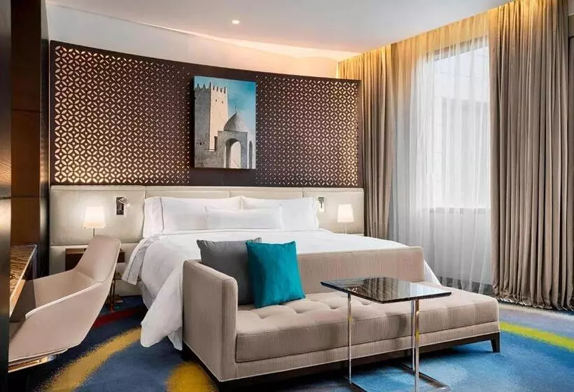 Deluxe Room King Size Bed