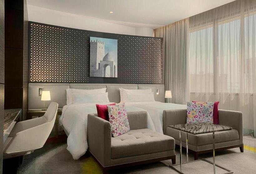 Номер Deluxe Вид на Город, The Westin Doha Hotel & Spa