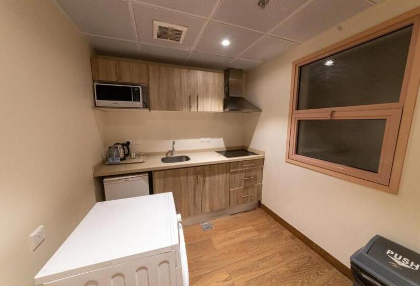 Номер Superior, Burj Al Hayat Hotel Suites Al Olaya