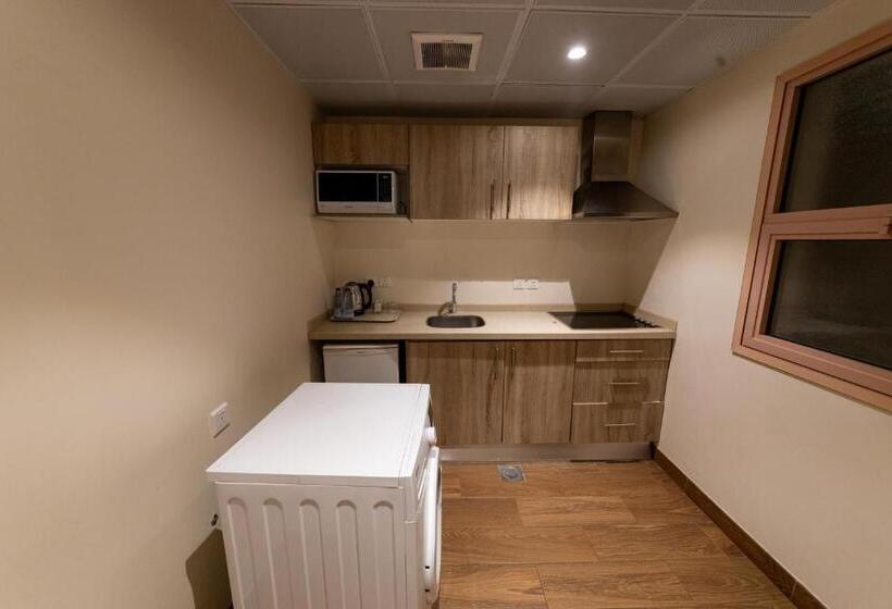 Номер Superior, Burj Al Hayat Hotel Suites Al Olaya