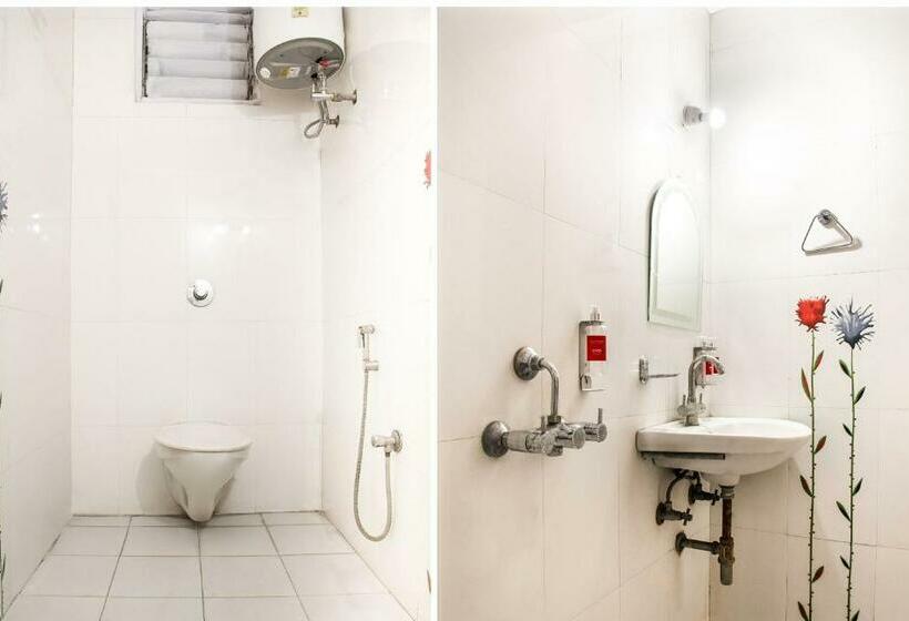 Camera Standard, O Embassy Exhibition Rd