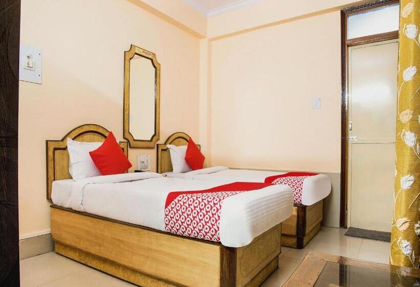 Camera Standard, O Embassy Exhibition Rd