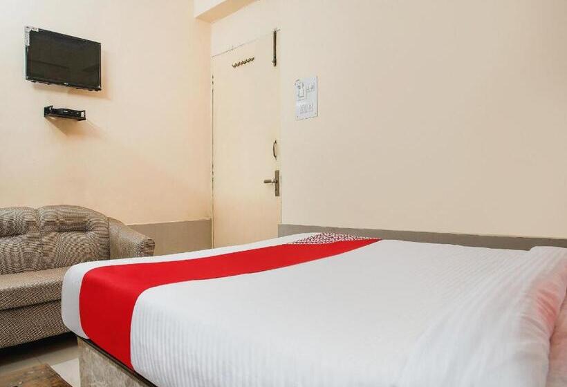 Camera Standard, O Embassy Exhibition Rd