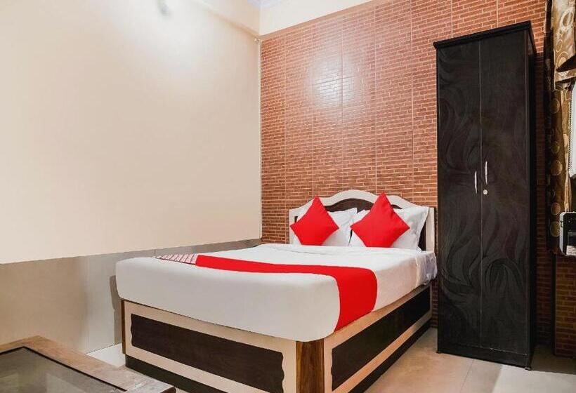 Camera Standard, O Embassy Exhibition Rd