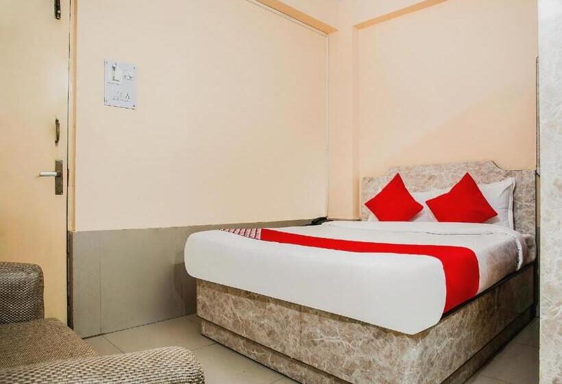 Camera Standard, O Embassy Exhibition Rd