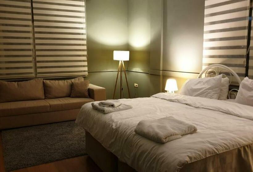 اتاق سه نفره دلوکس با چشمانداز دریا, Sporköy Hotel & Beach Club