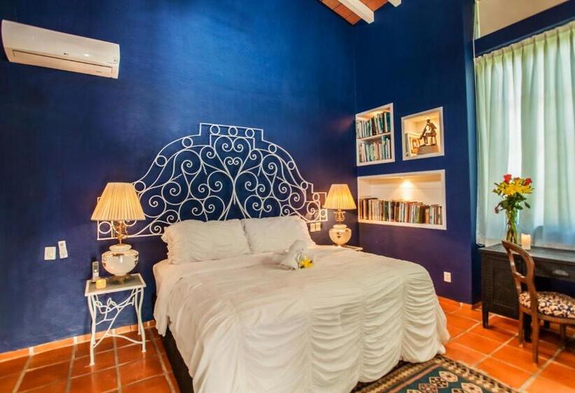 阁楼房, Garlands Del Rio