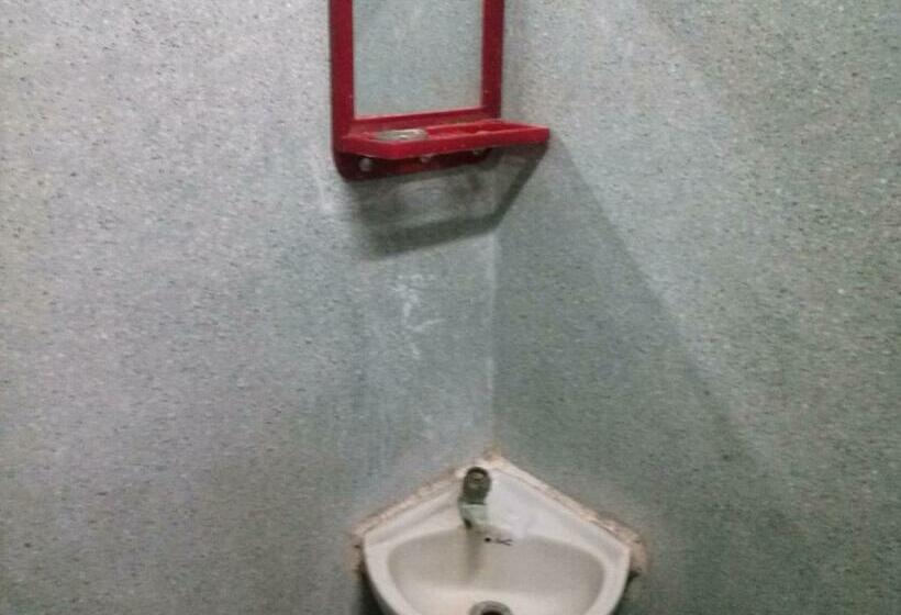 חדר סטנדרט יחיד, Capital Guest House