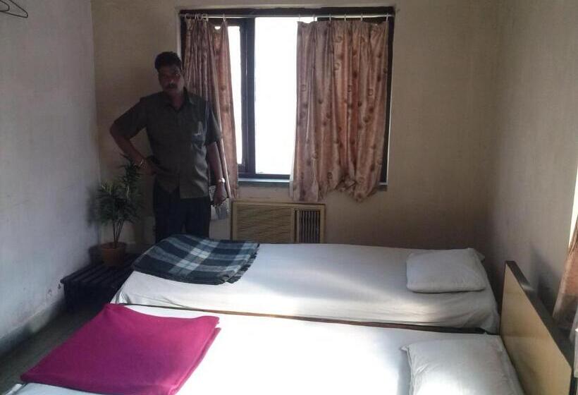 חדר דלוקס, Capital Guest House