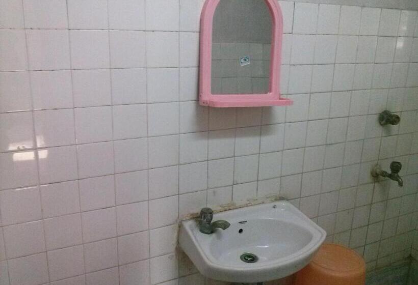 חדר סטנדרט יחיד, Capital Guest House