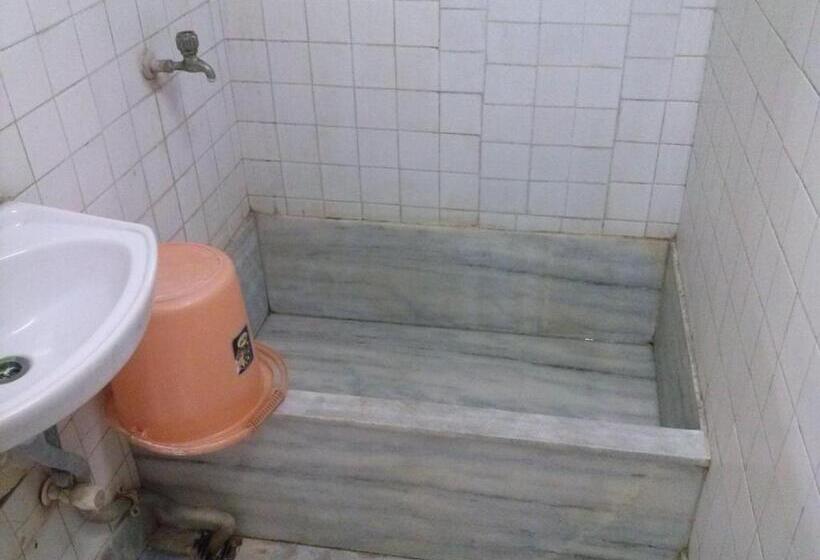 חדר סטנדרט יחיד, Capital Guest House