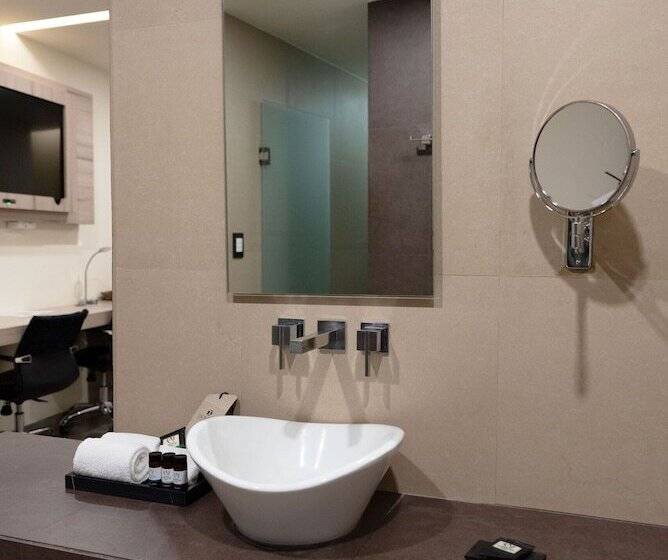 اتاق سوپریور, Domun