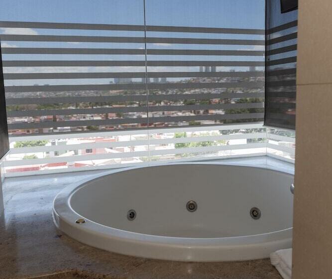 سوییت جونیور, Domun