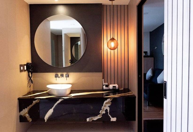 سوییت جونیور, Domun