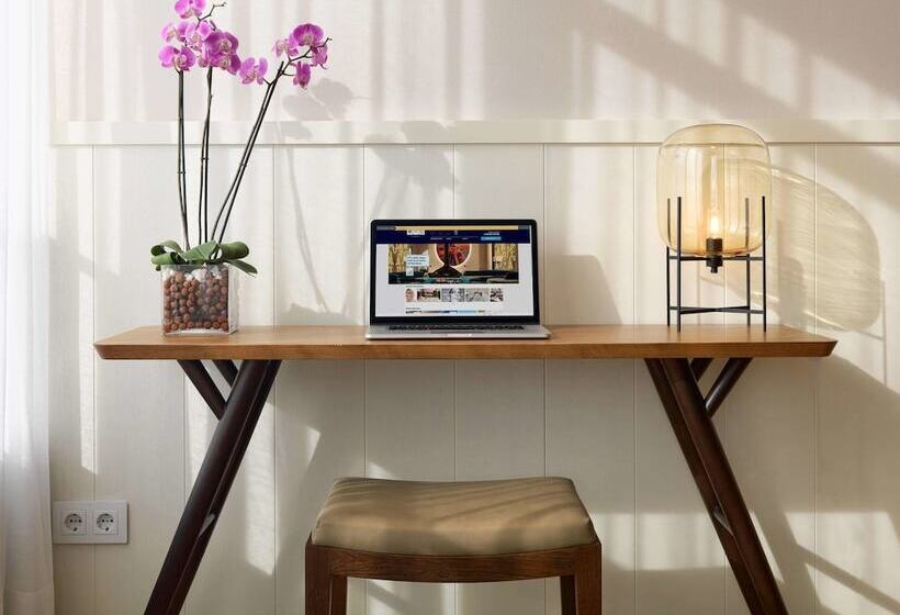 Классический Номер, H10 Cubik 4* Sup