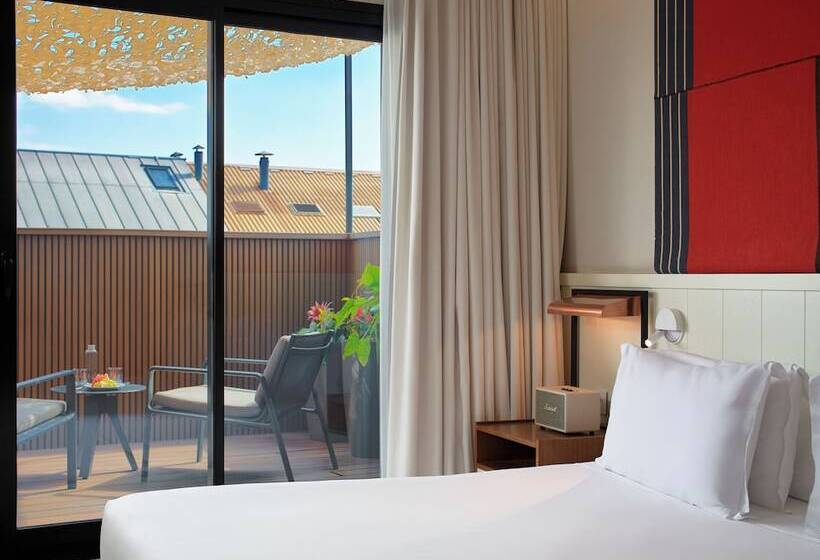 Полулюкс Одноместный с Террасой, H10 Cubik 4* Sup