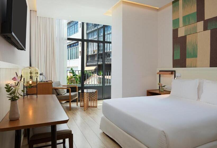 Номер Классический Вид на Город, H10 Cubik 4* Sup