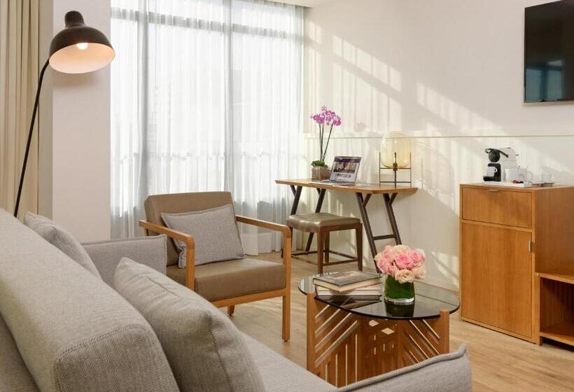 Family Suite, H10 Cubik 4* Sup