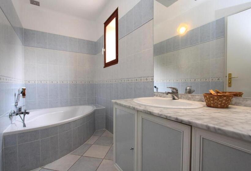 Premium room w/ mountain view, Bella Vista