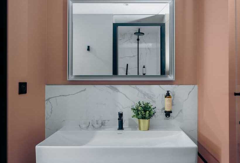 شقة غرفة واحدة, Le Nemours Rennes