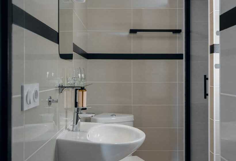 شقة غرفة واحدة, Le Nemours Rennes