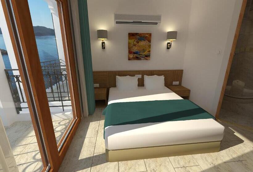 غرفة قياسية إطلالة جانبية علي البحر, Medusa