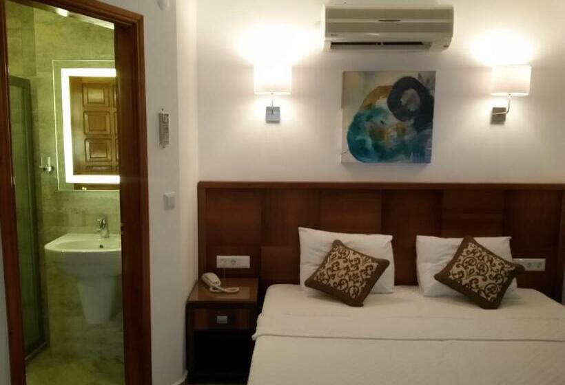 غرفة ديلوكس مطلّة علي البحر, Medusa