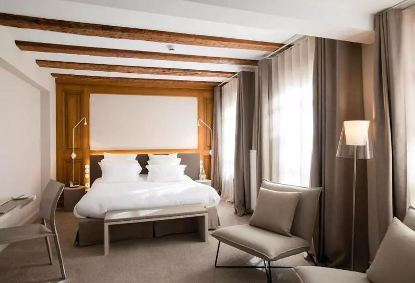 スーペリアールーム, Relais & Châteaux La Maison Des Têtes
