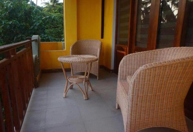 高级大房间, Thaproban Beach House