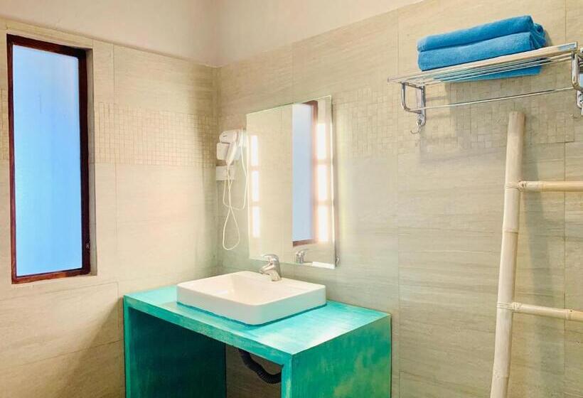 Quarto Superior, Thaproban Beach House