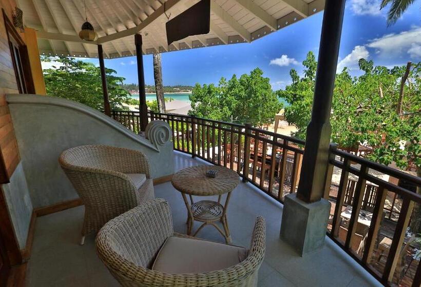 Quarto Superior Vista Mar, Thaproban Beach House