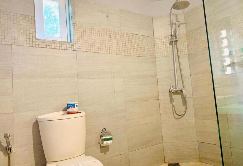 高级海景房, Thaproban Beach House