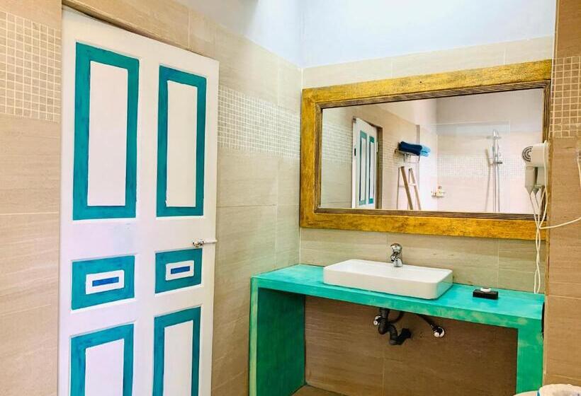 阁楼套房, Thaproban Beach House