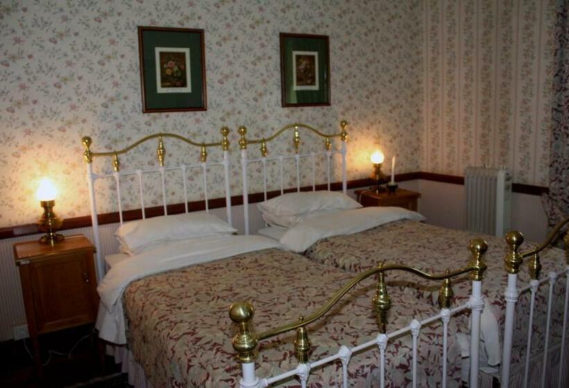 חדר סטנדרט, The Royal