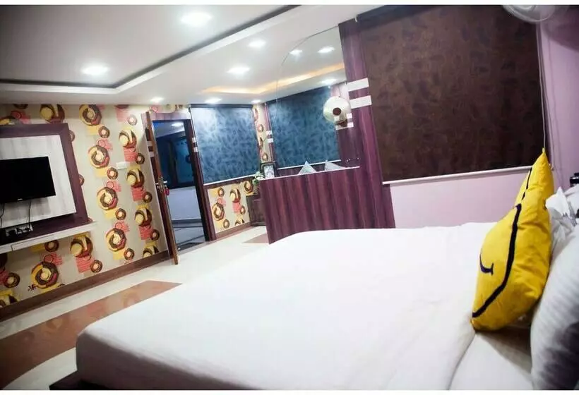 スーペリアールーム, Vista Rooms At M.p Nagar