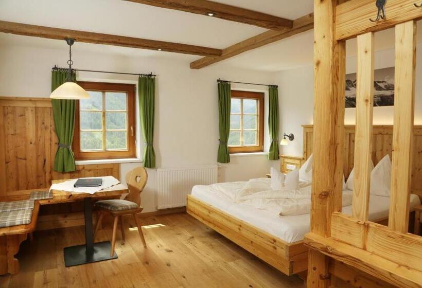 주니어 스위트, Weiler   Aktiv & Tradition