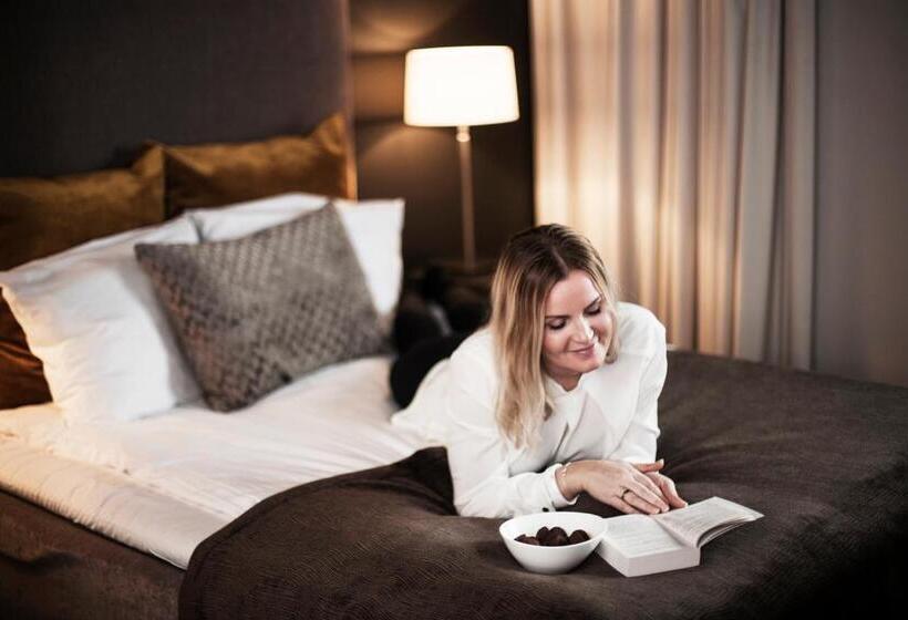 חדר סופריור, Wilhelmsen House