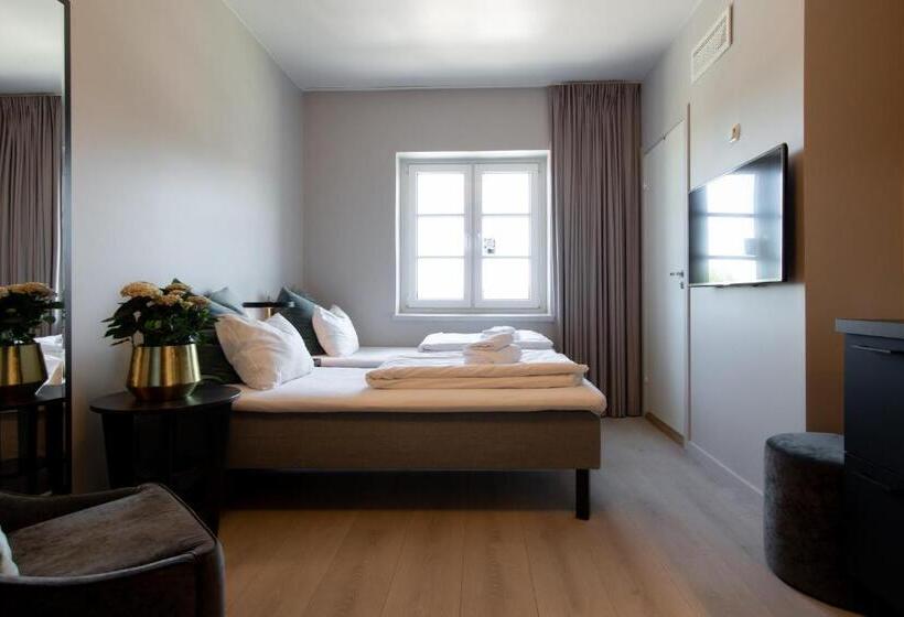 חדר סופריור, Wilhelmsen House