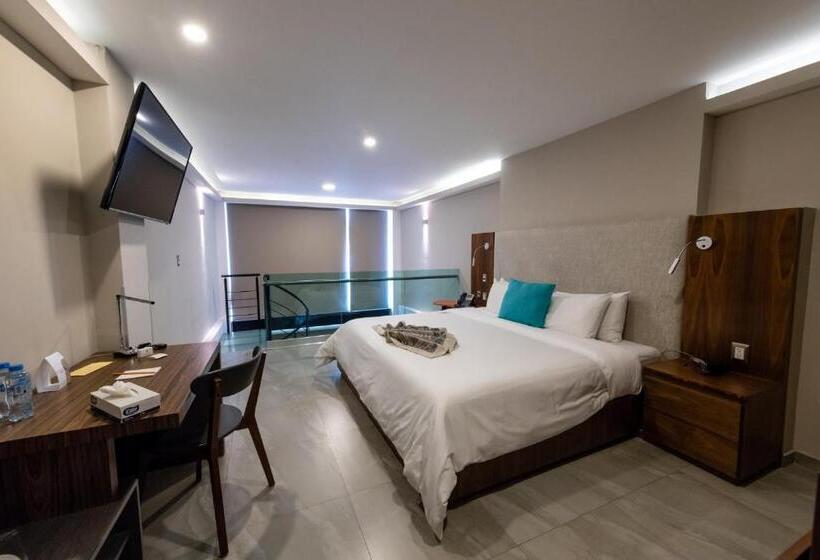Suite com Varanda, Jtowers