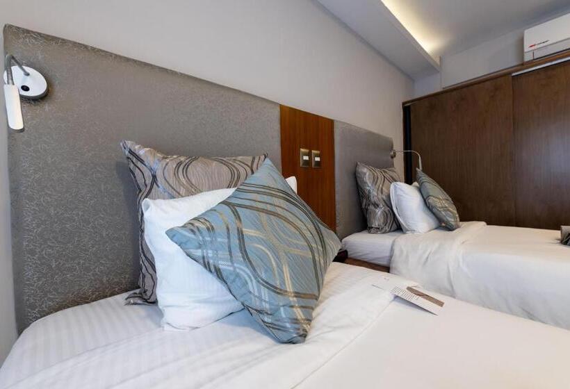Quarto Deluxe, Jtowers