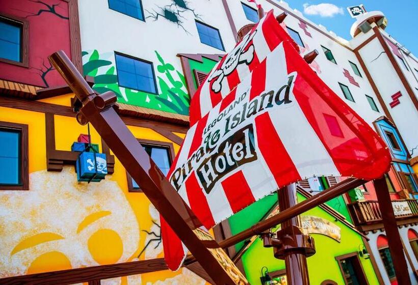 Thematic Family Room, Legoland® Florida Resort