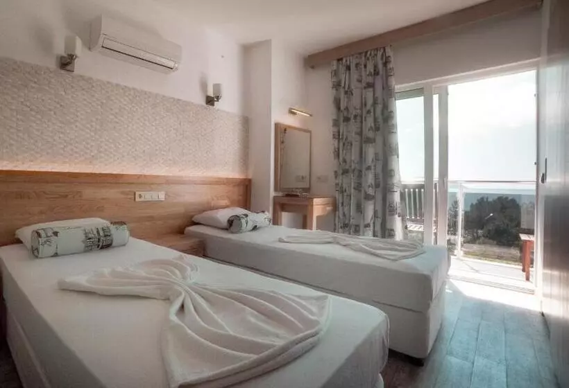 Camera Standard Vista Mare, Nur
