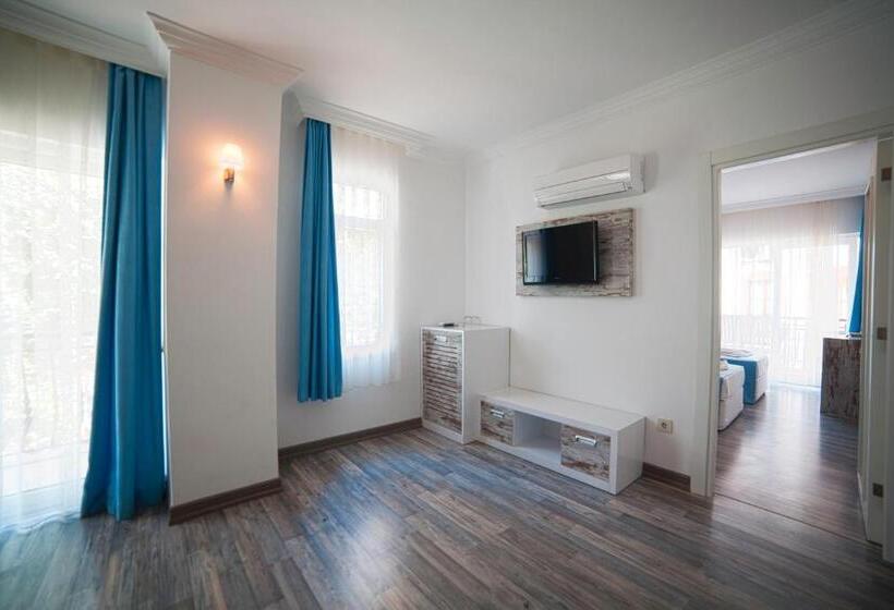 ファミリールーム, Nur